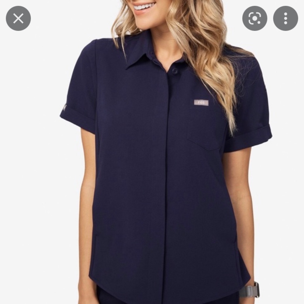 Figs Pilar Button Up Scrub Top. Navy. XXL-fits like an XL